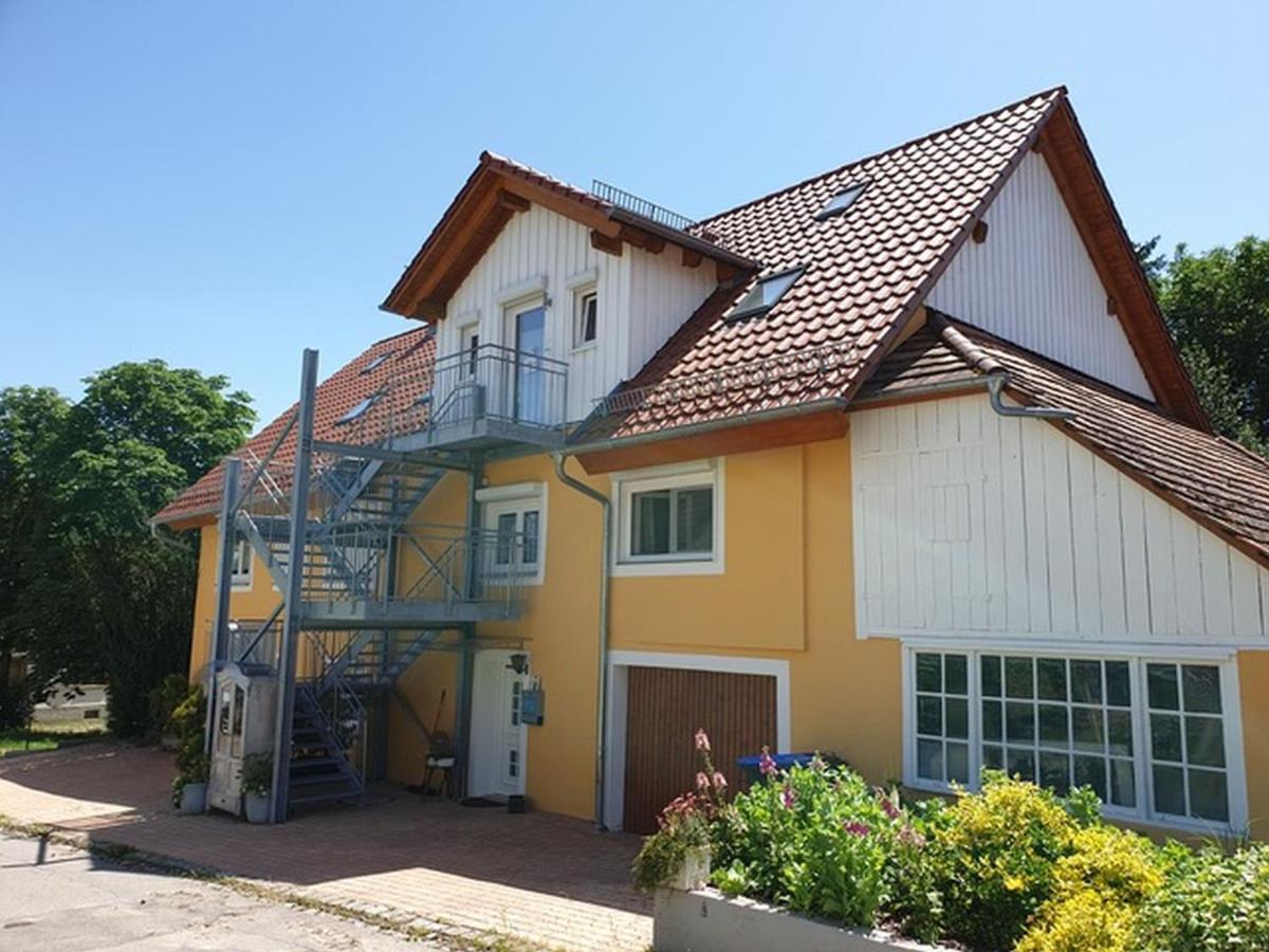Yogahaus Prasaad Lägenhet Engen Exteriör bild